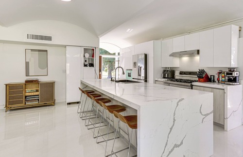 Tallahassee Casa | 2 Mi to FSU: Unique Home w/Patio & Spacious Yard