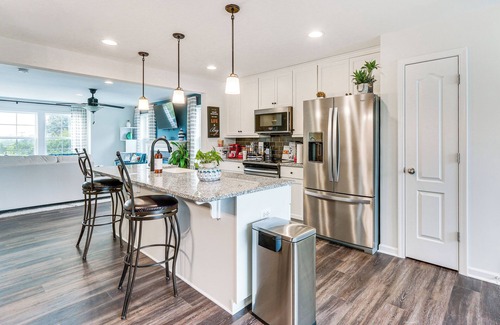 Charles Town Casa | 2 Mi to Hollywood Casino: Charles Town Townhome!