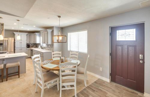 Lake Havasu City Casa | 2 Mi to Lake Havasu Home with Patio and Pool