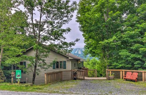 Beech Mountain Casa | 2 Mi to Ski Resort! Beech Mtn Cabin with Slope Views