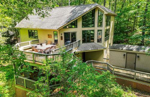 Chestnut Springs Casa | 2 Mi to Slopes! Wintergreen Resort Ski Getaway