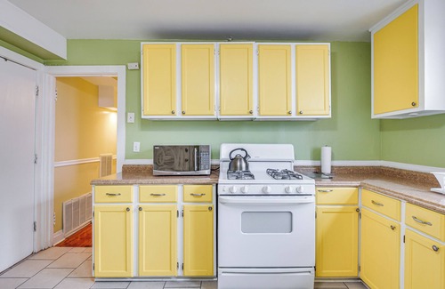 Washington Park Apartamento | < 2 Mi to UChicago: Apt Near Bus Stops!