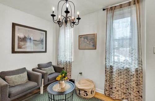 Graduate Hospital Casa | 2 Miles From Rocky Statue