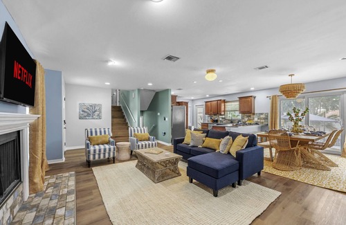 Seminole Casa | 2 Miles to the Beach Pool Hot Tub Putt Putt