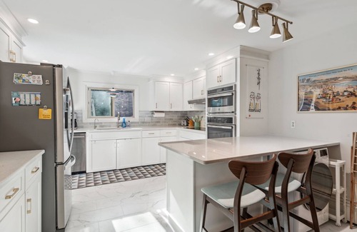 Rye Casa | 2 Min Drive to Wallis Sands | Bikes | New Kitchen