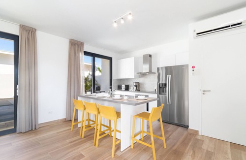 Tuscany Residence Aruba Casa | 2 min to Palm Beach * Pool * BBQ * Patio