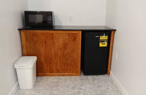 Lubbers Quarters Cay Apartamento | 2 minutes from Downtown 5 minutes from the airport. 2 minutes from ferry