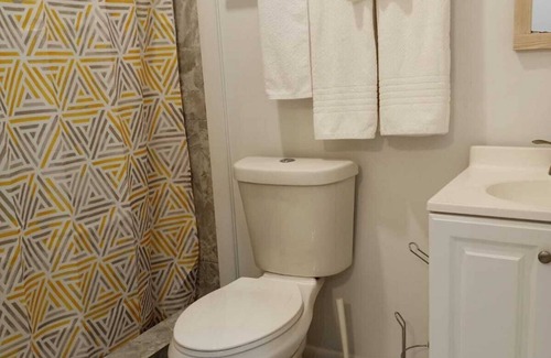 Lubbers Quarters Cay Apartamento | 2 minutes from Downtown 5 minutes from the airport. 2 minutes from ferry