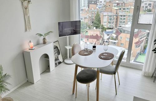 Sinchon-dong Apartamento | #2 NEW open 신축건물 엘리베이터 짐보관 홍대입구역 도보5분 마포구 쇼핑