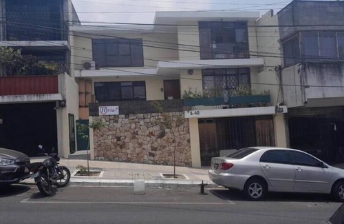 Zona 4 Apartamento | 2 Nice and comfortable central apartment