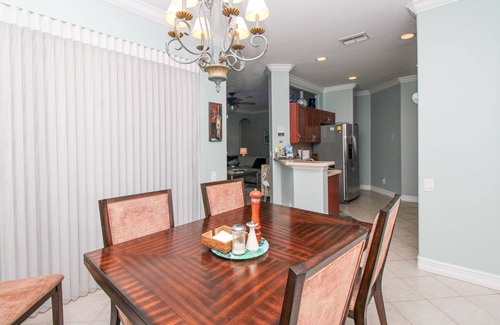 North Naples Condominio | 2 PLUS DEN2 BATH CONDO IN BARBADOS AT TARPON COVE, 1ST FLOOR, SEASONAL