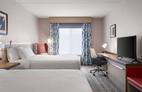 Albuquerque Hotel | 2 Queen Units | Onsite Pool | Minutes to Airport