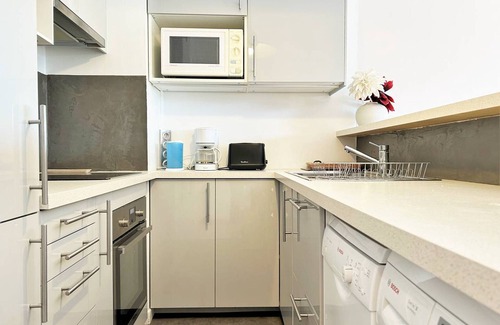 Le Lavandou Apartamento | Apartamento 2 piezas, aire acondicionado, a 100m de la playa, parking, Le Lavandou