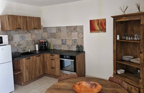 Ghisonaccia Apartamento | Apartamento-Baño privado con ducha-Vista al campo