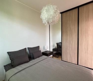 Pelgulinn Apartamento | 2-Room Apt by Telliskivi & Old Town, Free Private Parking