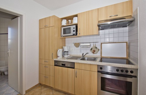 Lauterbach Apartamento | 2-room vacation apartment with sea view from the balcony - Villa Vilmblick FeWo 15
