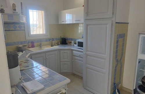 Gattieres Apartamento | 2 rooms, garden level in Provencal villa