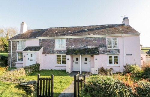 Lansallos Cabaña | 2 Rose Cottages