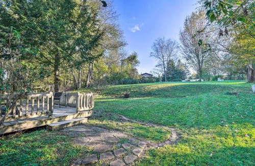 Howard Casa | 2-Story Apple Valley Home with Yard and Deck!