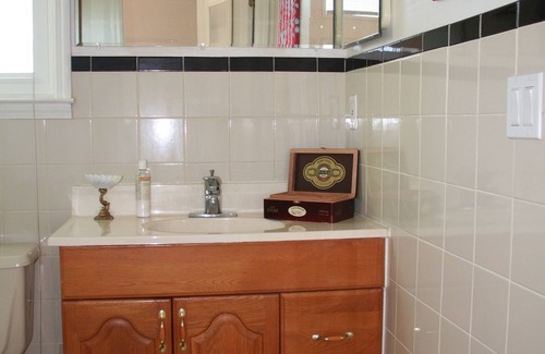 Old Seminole Heights Apartamento | 2 story cottage in Seminole Heights