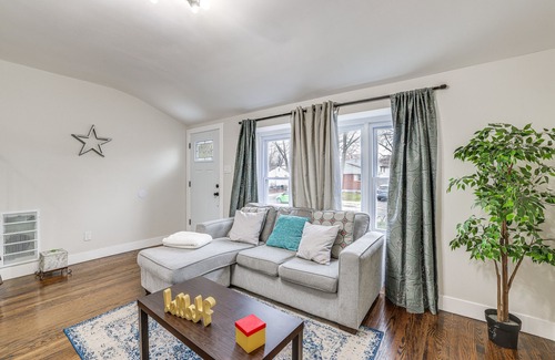 Lawnside Casa | 2-Story Lawnside Home: 13 Mi to Dtwn Philadelphia!