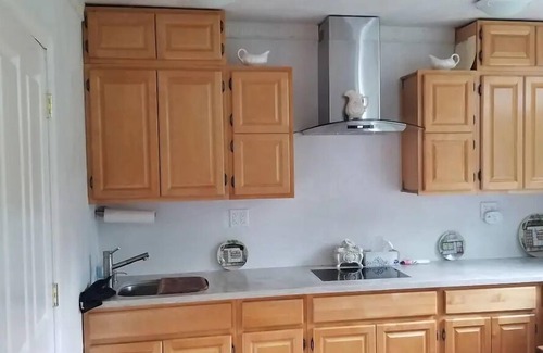 Long Eddy Casa | 2 Story Loft House With Massage Chair