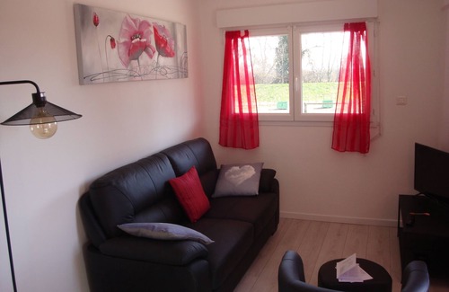 Saint-Gilles Apartamento | alojamiento de 2 a 4 personas con jaccuzi en el borde de la Camarga del Pequeño Ródano.