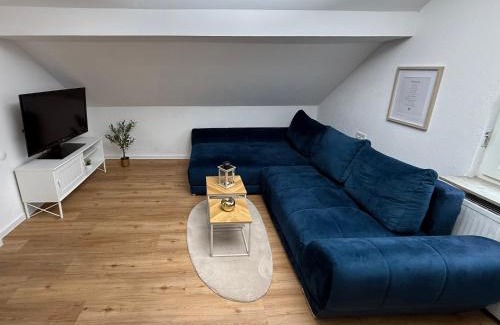 Freudenberg Apartamento | 2 Zimmer Dachwohnung mit Burgblick und Kingsize Bett