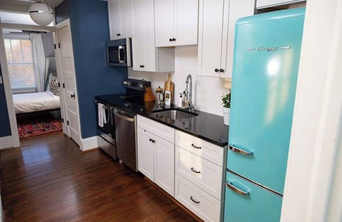 Roanoke Casa | 20-guest Historic Home Near Downtown|Walkable|Food