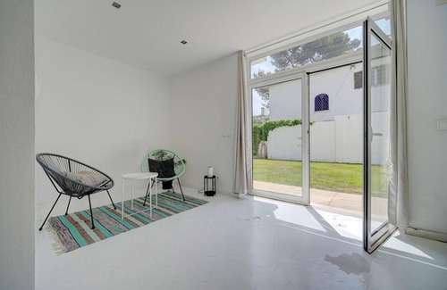 Oeiras Villa | 20 minutes from Lisbon, spectacular house w/ garden. Pets accepted