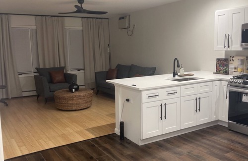 Passaic Casa | 20 minutes from NYC. Modern living!