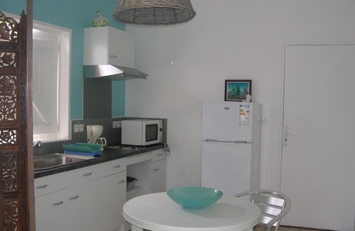 St Gilles-les-Bains Casa | Alojamiento nuevo y tranquilo a 300 metros de la laguna.
