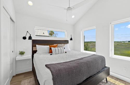 Lincolnville Casa | 200 Riberia - Downtown Waterfront Luxury Home