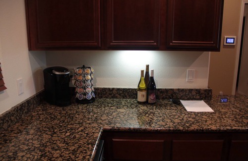 Sunridge Estates Condominio | 2007 Condo near River, Lake, Golf and Casinos!