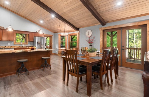 Skyland Cabina | Descuento ** Casa de lujo NUEVA ** Jacuzzi a 8 millas del centro de Asheville