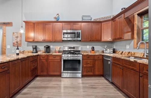 Skyland Cabina | Descuento ** Casa de lujo NUEVA ** Jacuzzi a 8 millas del centro de Asheville