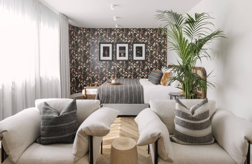 Surry Hills Hotel | 202 Elizabeth