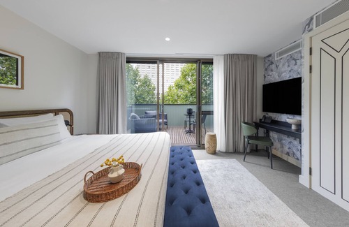 Surry Hills Hotel | 202 Elizabeth