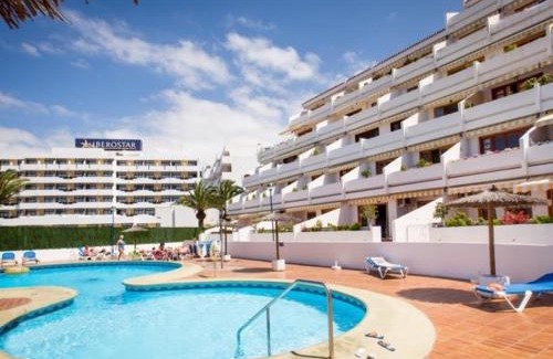 San Eugenio Apartamento | 2023 Garden City, heated POOL!