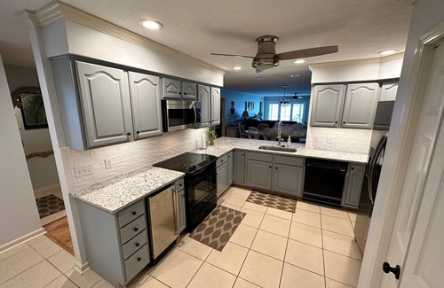 Benton Condominio | Hermoso condominio frente al mar - Alquiler de botes - Piscina - Chimenea