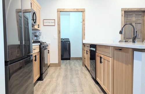 New Lisbon Casa | 2025 Special! Private Beach; Garage Bar; Near WI Dells; King Beds, Massage Chair