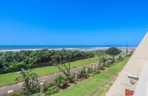 Kingsborough Apartamento | 205 Lescalier Cabanas - Modern Beach front apartment