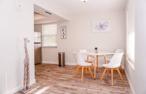 Indian Rocks Beach Cabaña | 2201 - Suite A · New Modern Chic Suite Walkable Steps to Beach