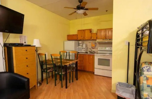 Mauricie Apartamento | 222 Generous Space, Local Adventure