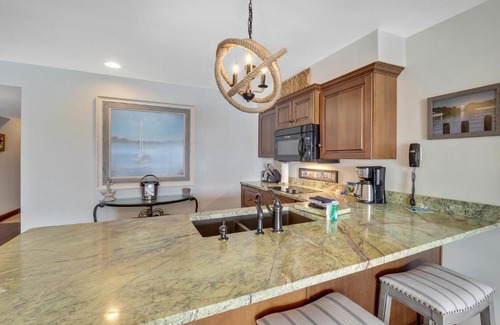 Charlevoix Casa | 224 Edgewater Inn