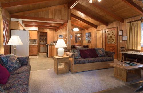 North Wawona Casa | 23B Robins Nest