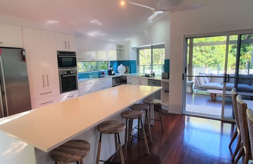 Rainbow Beach Casa | 24 Naiad Court - Rainbow Shores