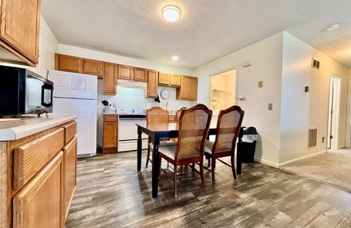 Monroe Casa | 240 Overbrook - NEW · Frank's funky and fashionable furnished home