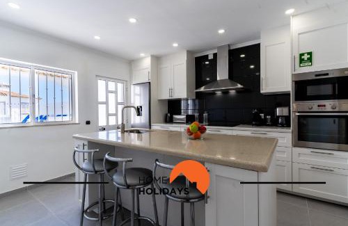 Albufeira Villa | #248 Villa Loureira 54 by Home Holidays
