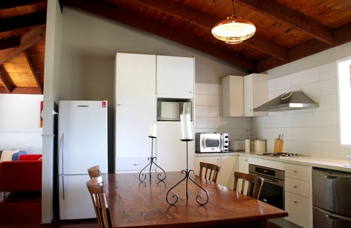 Yackandandah Otro | 25 acre private farm house less than 3km to Yackandandah township